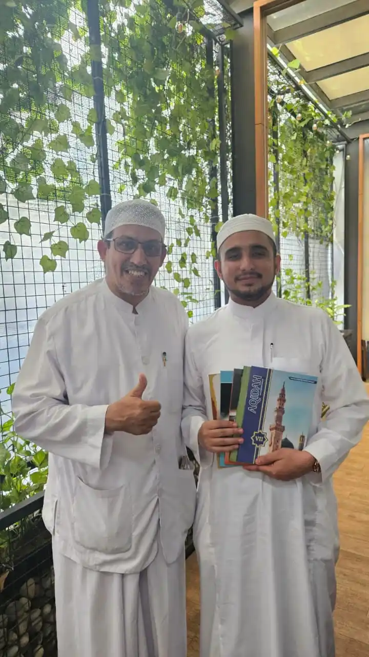 Image from Habib Hanif Official: Saat silaturahmi ke Solo, alfaqir dikejutkan dengan sebuah karya luar ...