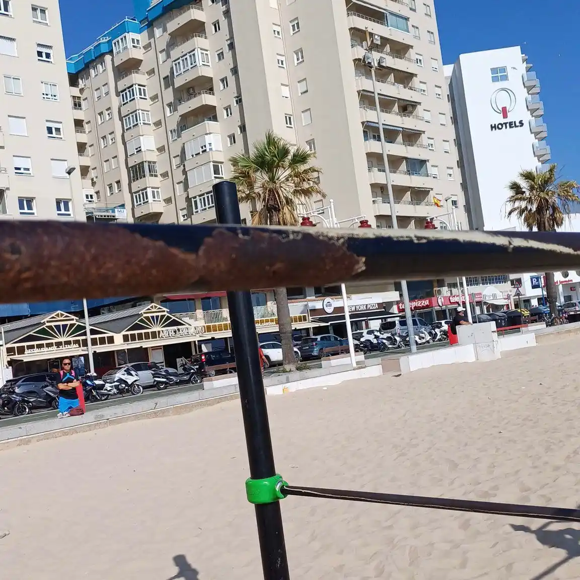 Image from Cádiz Abandonada: 🤸♂️ Una colaboradora denuncia el deterioro del parque de calistenia ...