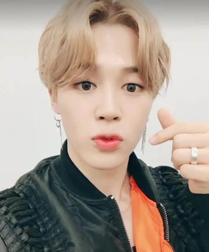 𝗕𝗧𝗦￤𝗝𝗜𝗠𝗜𝗡￤방탄소년단 𝗦𝗧𝗜𝗖𝗞𝗘𝗥𝗦 KPOP KOOKMIN JUNGKOOK BLACKPINK STRAYKIDS CUTE JIMIN TXT SEVENTEEN ENHYPEN post