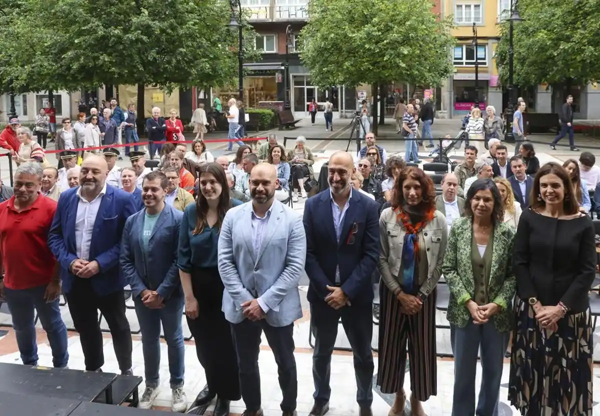 Image from EL COMERCIO: _La programación del verano_ 🎶🍻🎆 *Gijón, referente del verano en el...