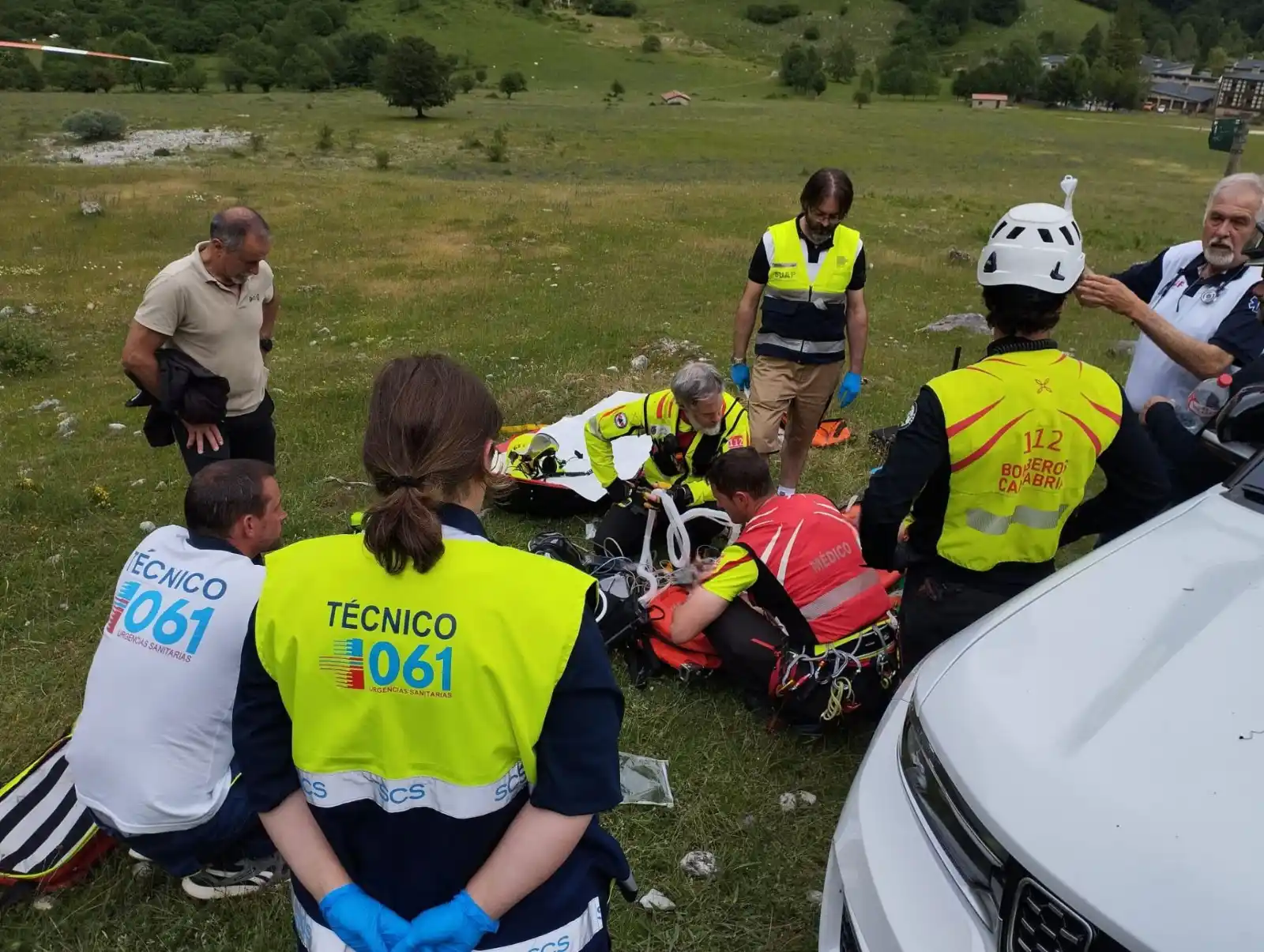 Image from EL COMERCIO: 🔴 *Muere un hombre de 74 años mientras hacía senderismo en los Picos ...