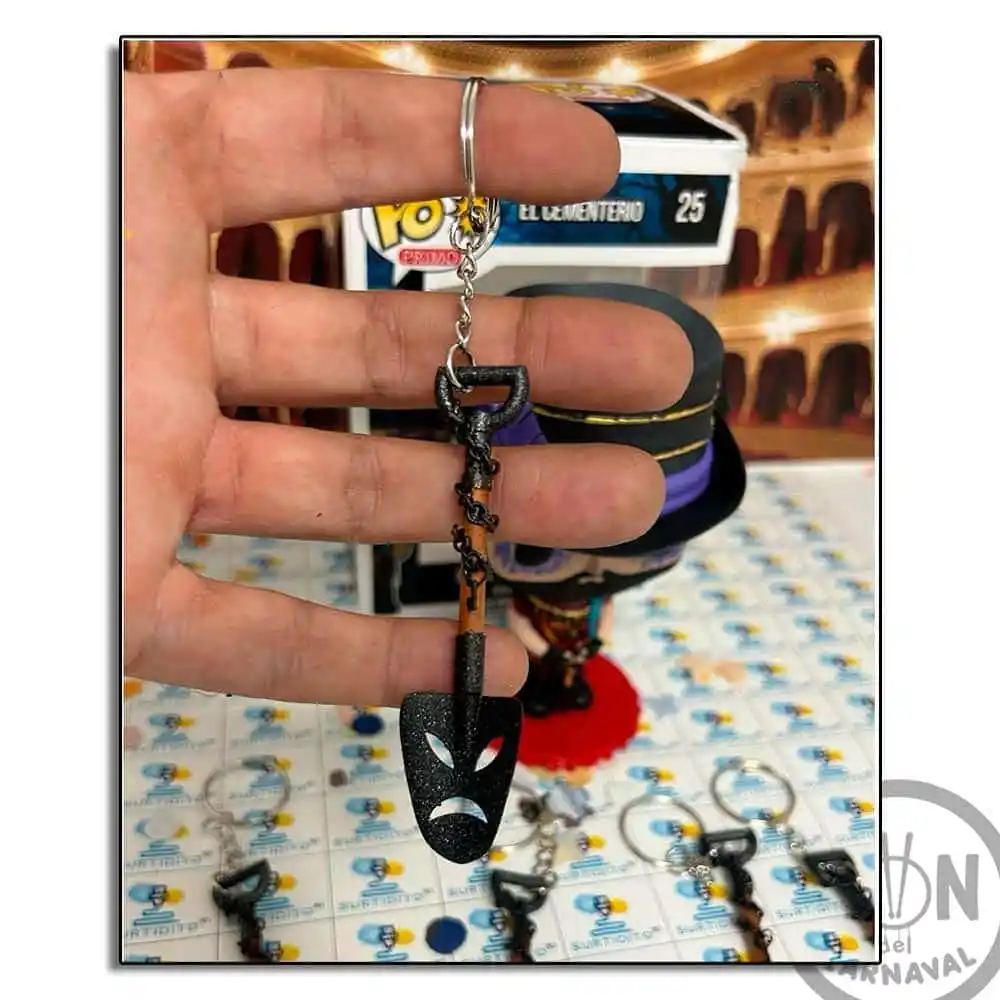 Image from Al Son del Carnaval: 🎭 ¡NOVEDAD! Llavero Pala Comparsa El cementerio 🎭 Este y más llaver...
