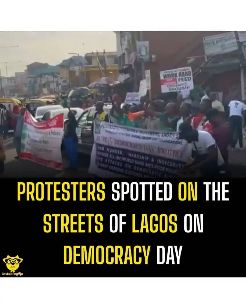 Image from Instablog9ja Network: Protesters Spotted on the Streets of Lagos on Democracy Day. 🎥: @ben...