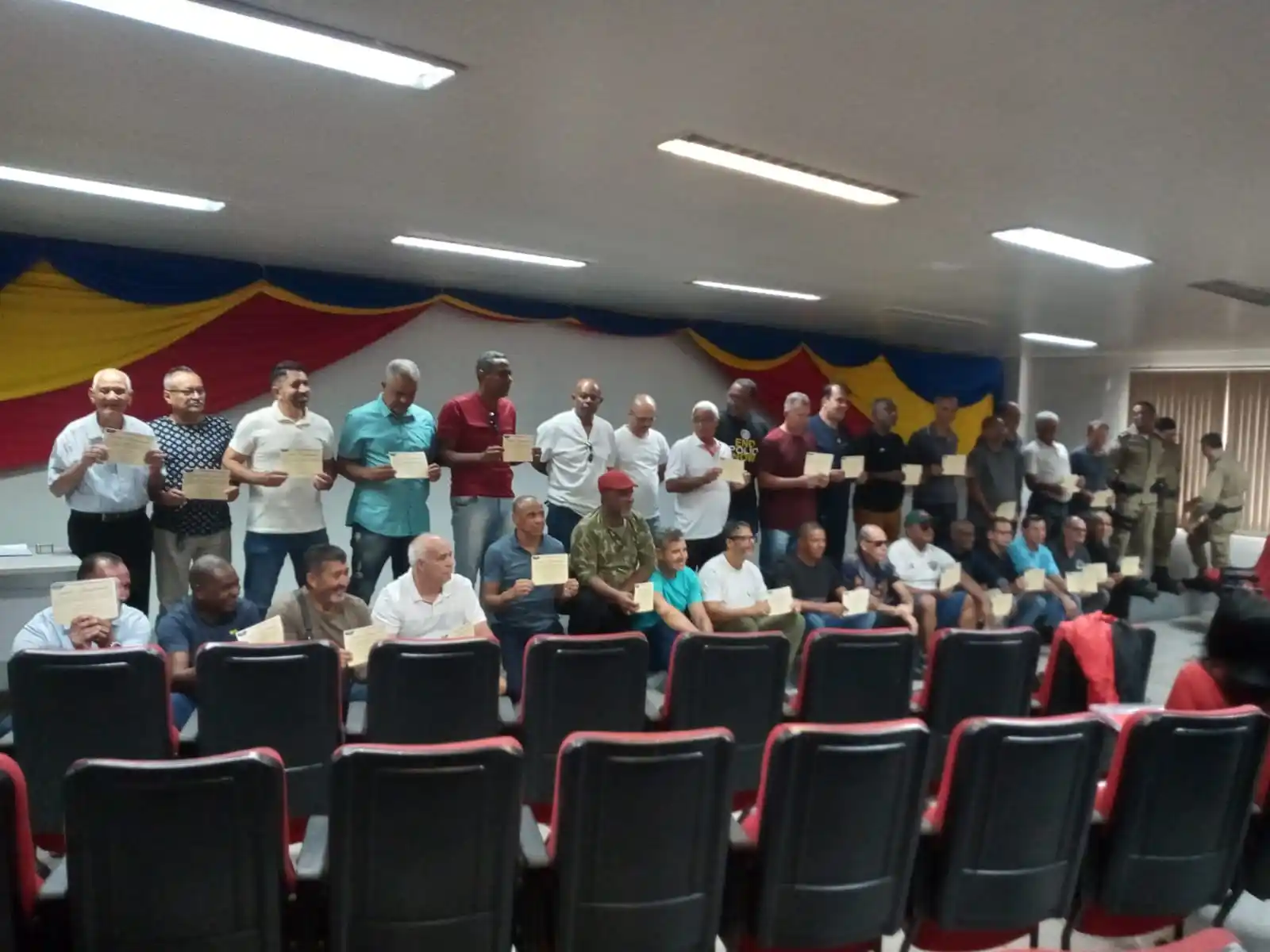 Image from Blog Da Renata Pimenta 🌶: Veteranos são homenageados com emoção e reencontros no 40º BPM Na s...
