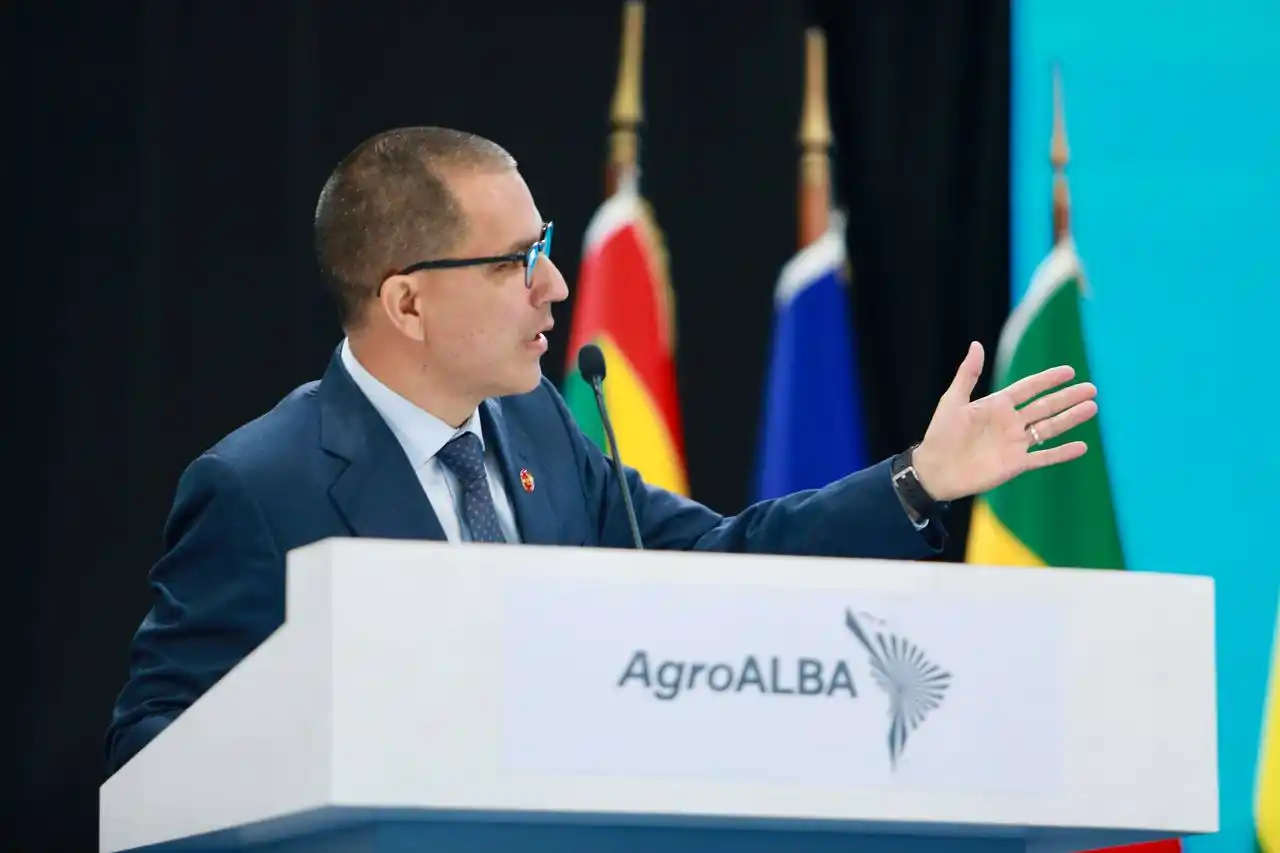 Image from NotiEliezer: Arreaza: Los que se inventaron en los laboratorios de Miami el cuento ...