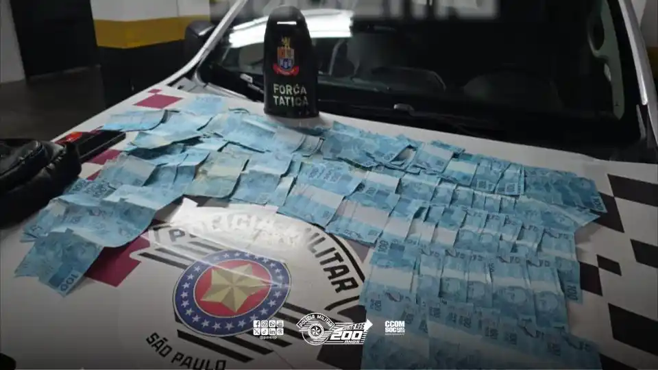 Image from Polícia Militar do Estado de São Paulo: *Força Tática apreende R$ 22 mil em notas falsas em Diadema/SP* ➡️ Ac...