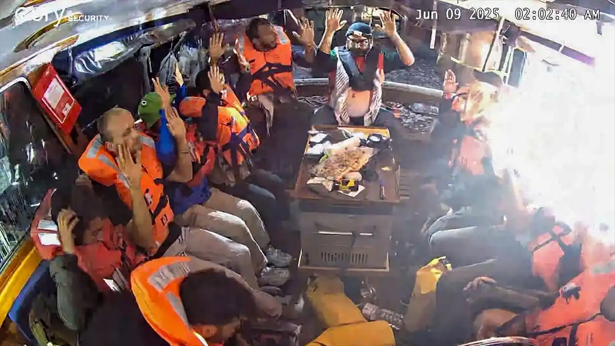 Image from TRT Haber: Haydut İsrail, Madleen gemisini korsanlıkla gasbetti, Gazze ablukasını...