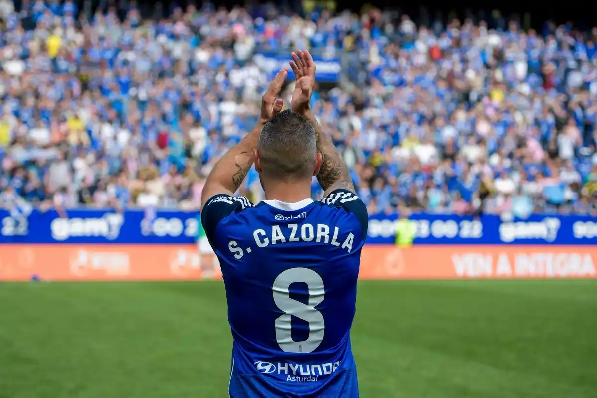 Image from Vsports Team: "Jugaría gratis para Real Oviedo. Llamé a mi agente. 'No quiero dinero...