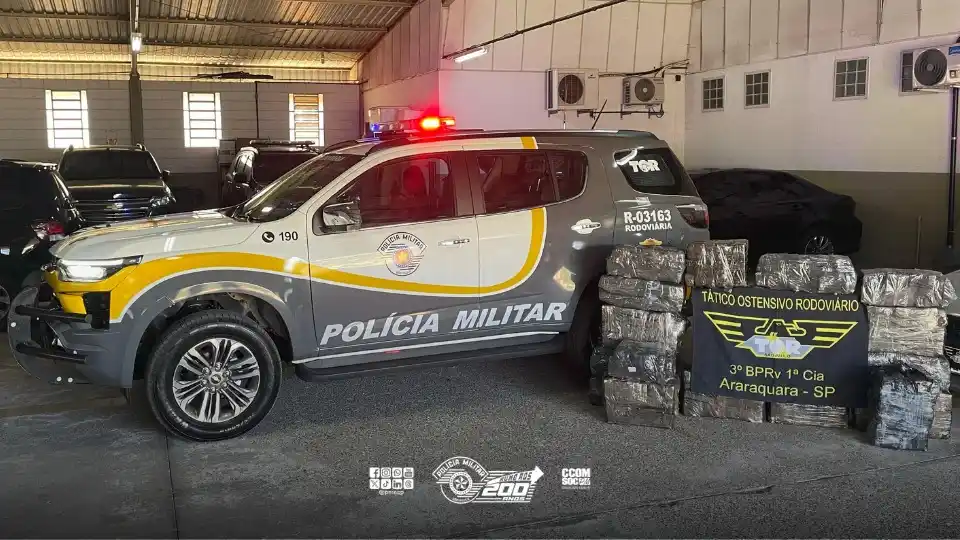 Image from Polícia Militar do Estado de São Paulo: *Mais de 370 kg de maconha são apreendidos durante operação em Boa Esp...