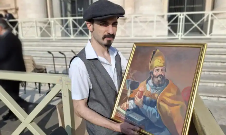 Image from 95047.it: ORGOGLIO PATERNESE IN VATICANO E A ROMA: ALESSANDRO FORTE DONA UN QUAD...