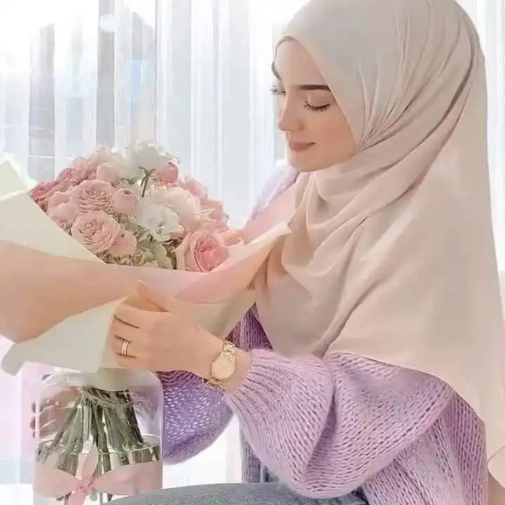 Image from ♥️زړه او👫سکون👩❤️👨: *صداقت د ایمان نښه ده، او اخلاص د عمل ښکلا ده. هغه څوک چې رښتینی وي، خ...