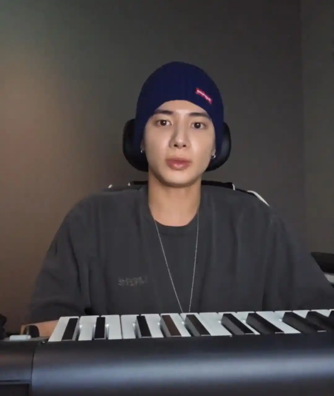 Image from TUBATUS NOTICIAS | TXT CB JULIO !!: [🎥] *TAEHYUN LIVE*🐱🐿️ > 11.06.25 -ˋˏ┈┈┈┈┈┈┈┈┈┈┈┈┈┈┈┈┈┈┈┈┈┈┈┈┈┈  🐿️...