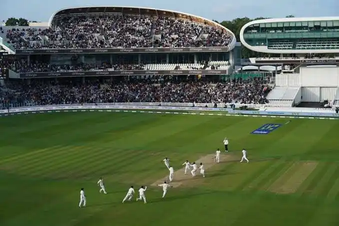 Image from Boundary Buzz: The picture, The clapping sound, The weather, The field replacement,Th...