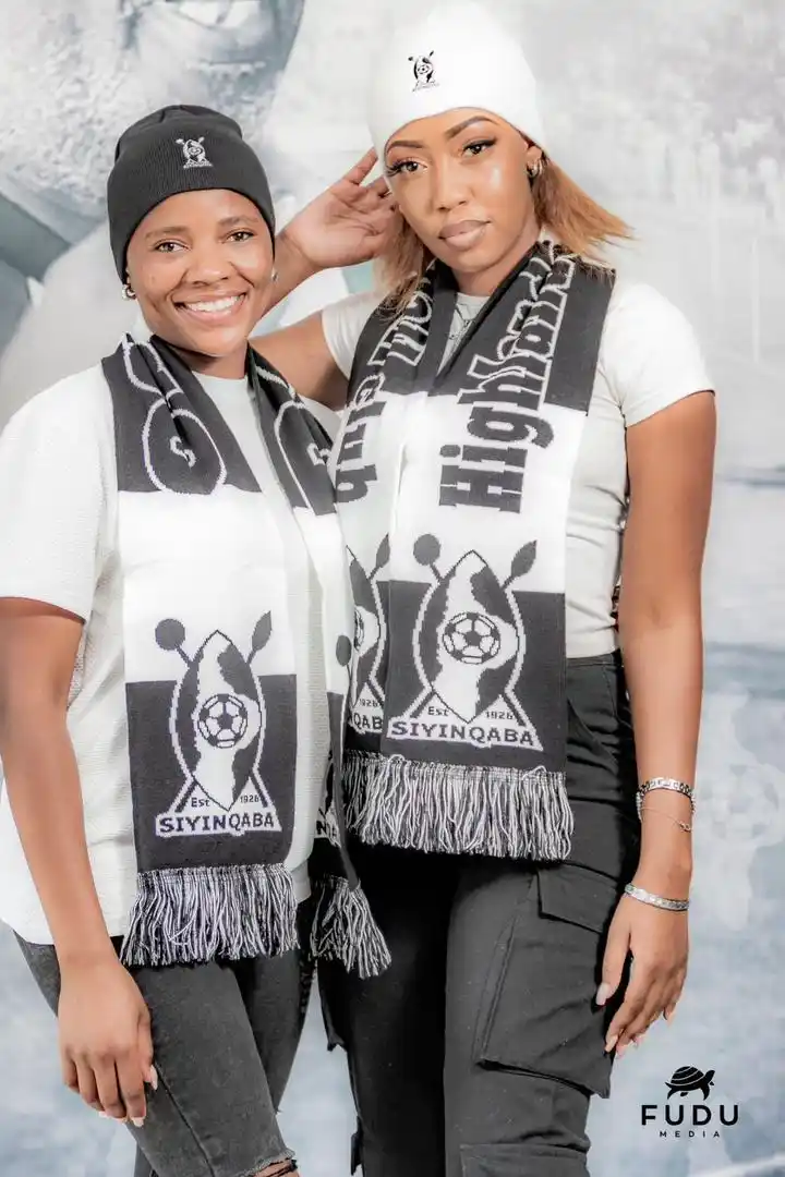 Image from Highlanders Football Club: Winter is here! ❄️  Stay warm and show your Bosso pride with our scarv...