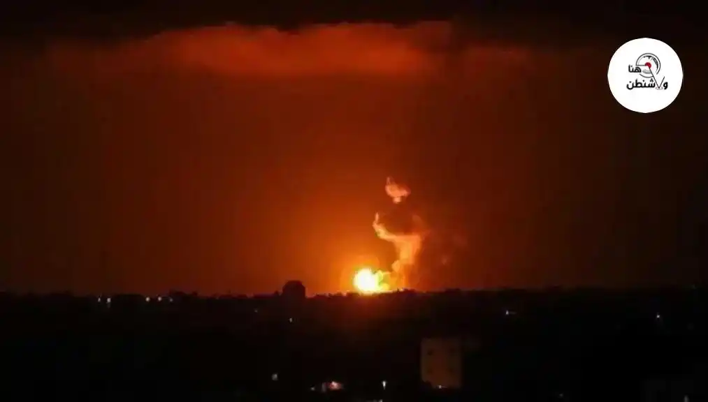 Image from هنا واشنطن: أ ف ب: سماع دوي انفجار في العاصمة الإيرانية وارتفاع شهب حمراء في السما...