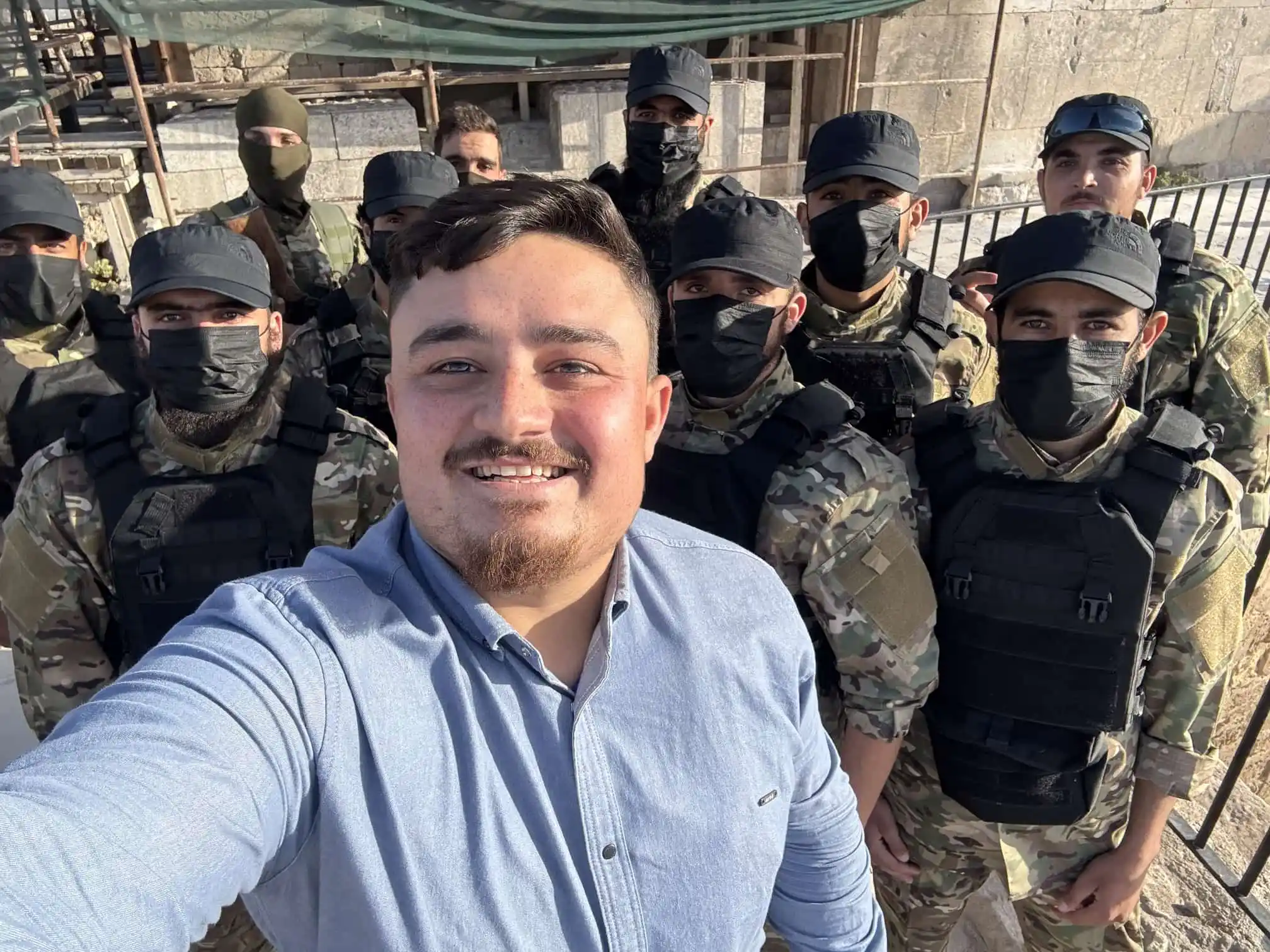 Image from أحمد حموش: أجمل سيلفي باخده بكل حياتي مع أبطال الخطوط الخلفية ما وراء العدو الذي...