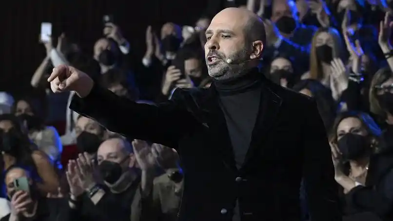Image from RaiNews: *Checco Zalone torna al cinema con “Buen Camino”, in arrivo per Natale...