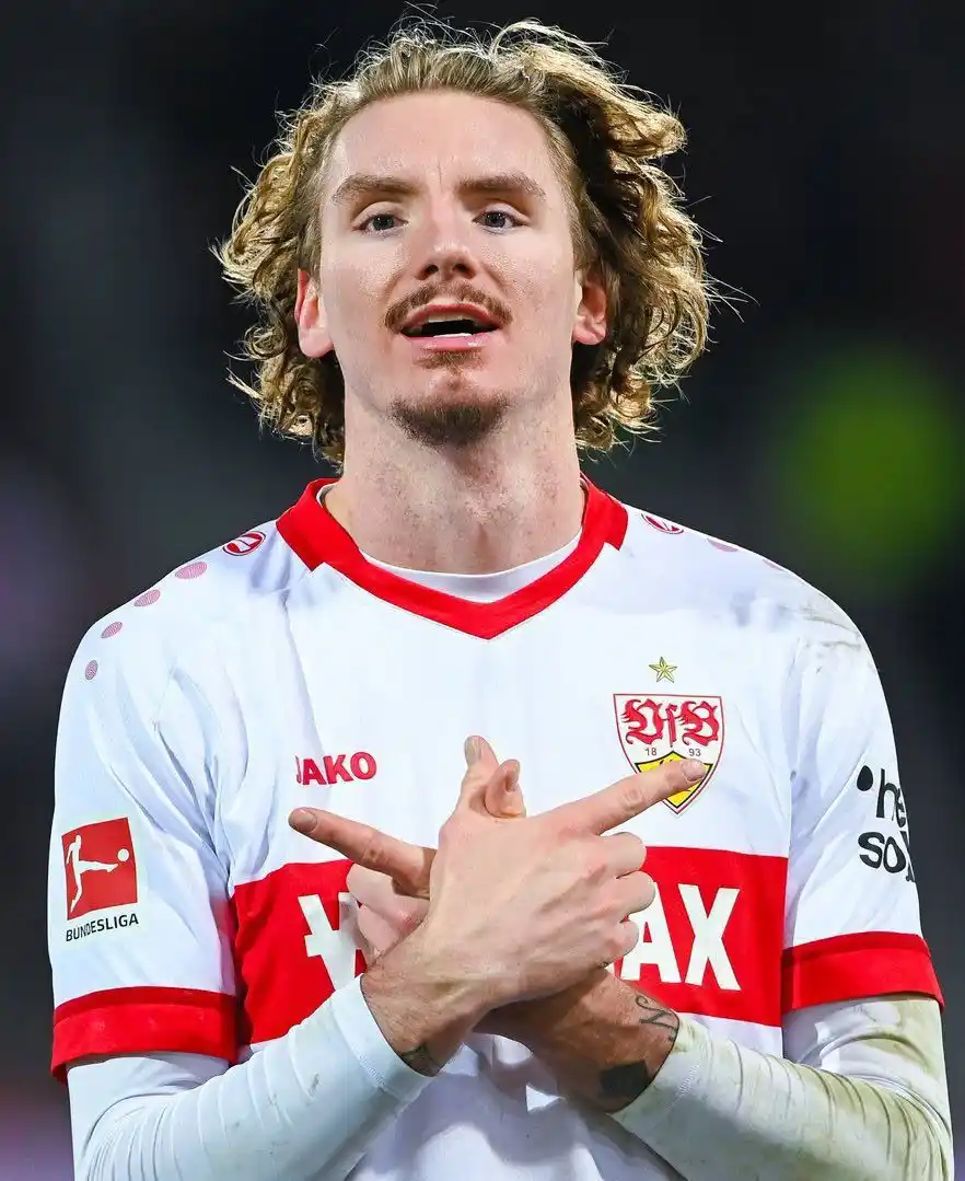 Image from Diário de torcedor: Chelsea abriu negociações com o atacante Nick Woltemade, do Stuttgart....