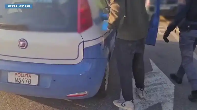 Image from RaiNews: *Madre denuncia: violentata da un muratore sotto gli occhi del figlio ...