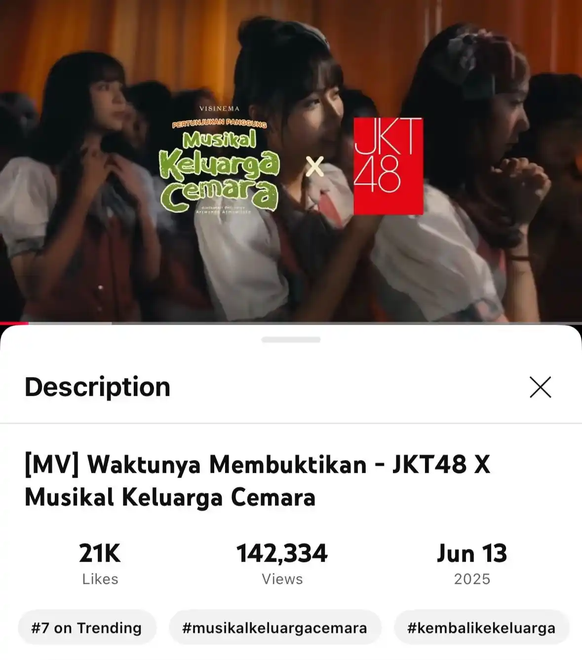 Image from KSATRIA JKT48 OFFICIAL: Trending 7 di Youtube, kita usahakan Trending 1. Yuk kita tonton lagi ...