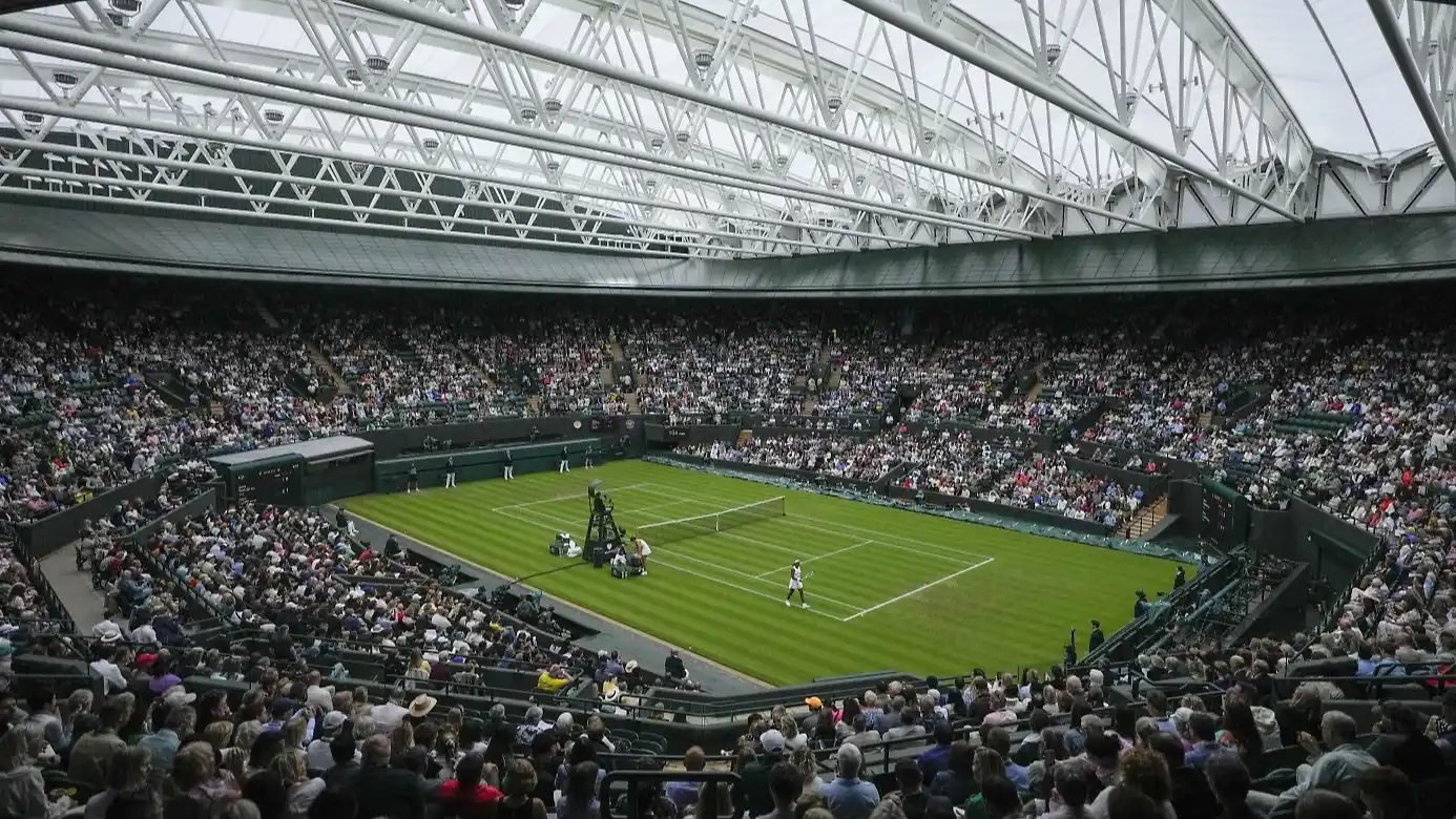 Image from RaiNews: *Wimbledon, ai vincitori 3,6 milioni e cambia l'orario delle finali* ...