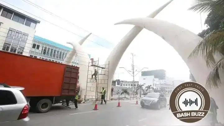 Image from BashBuzz: Workers from Mombasa Cement repairing the iconic tusks at Moi Avenue i...