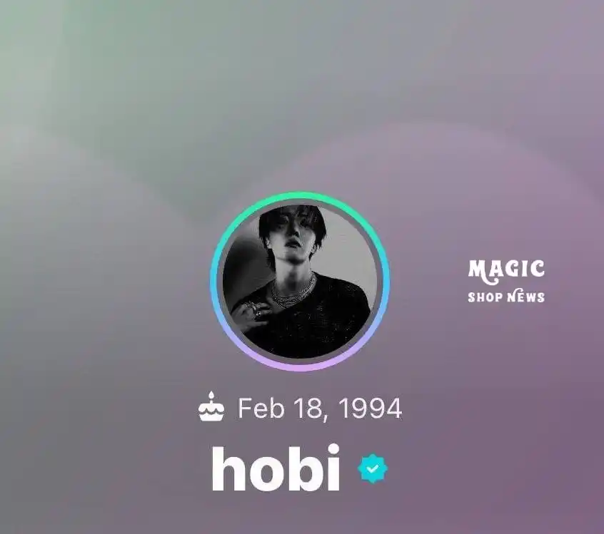 Image from Magic Shop News ⟭⟬⁷ 🪄💜 BTS: *📸 J-HOPE ATUALIZA FOTO DE PERFIL NO WEVERSE* O Hope trocou sua foto...