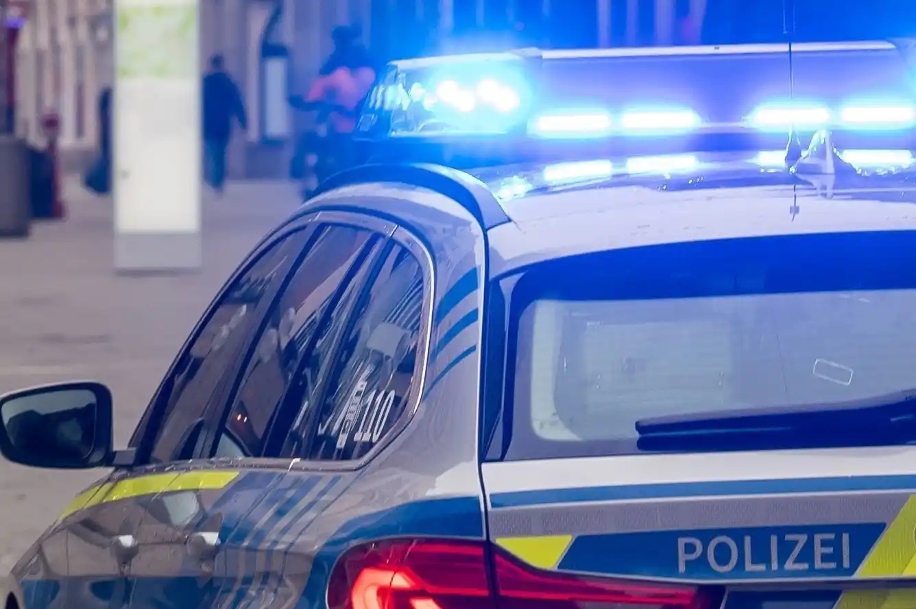 Image from Rhein-Neckar-Zeitung www.rnz.de: *Opfer und Zeugen gesucht*: Nachdem ein Mann in Oftersheim einer Frau ...