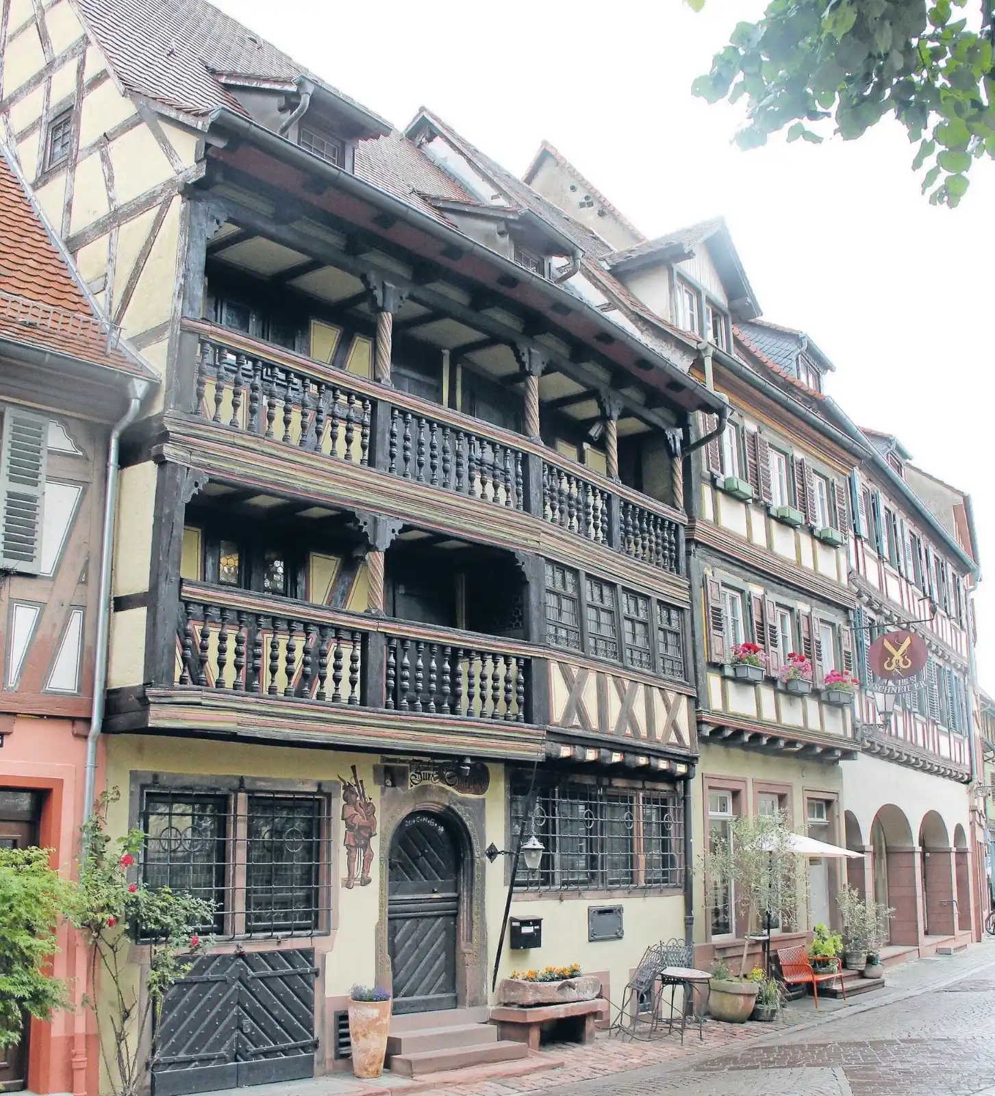 Image from Rhein-Neckar-Zeitung www.rnz.de: 🏚️ *Wo Königin Silvia gerne speiste*: Das zerfallende "Sackpfeife"-Ha...