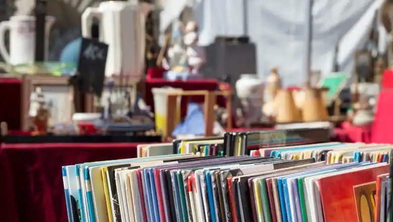 Image from Angers Villactu: *Brocante, Pianopolis, exposition, stand-up… Nos idées de sorties pour...