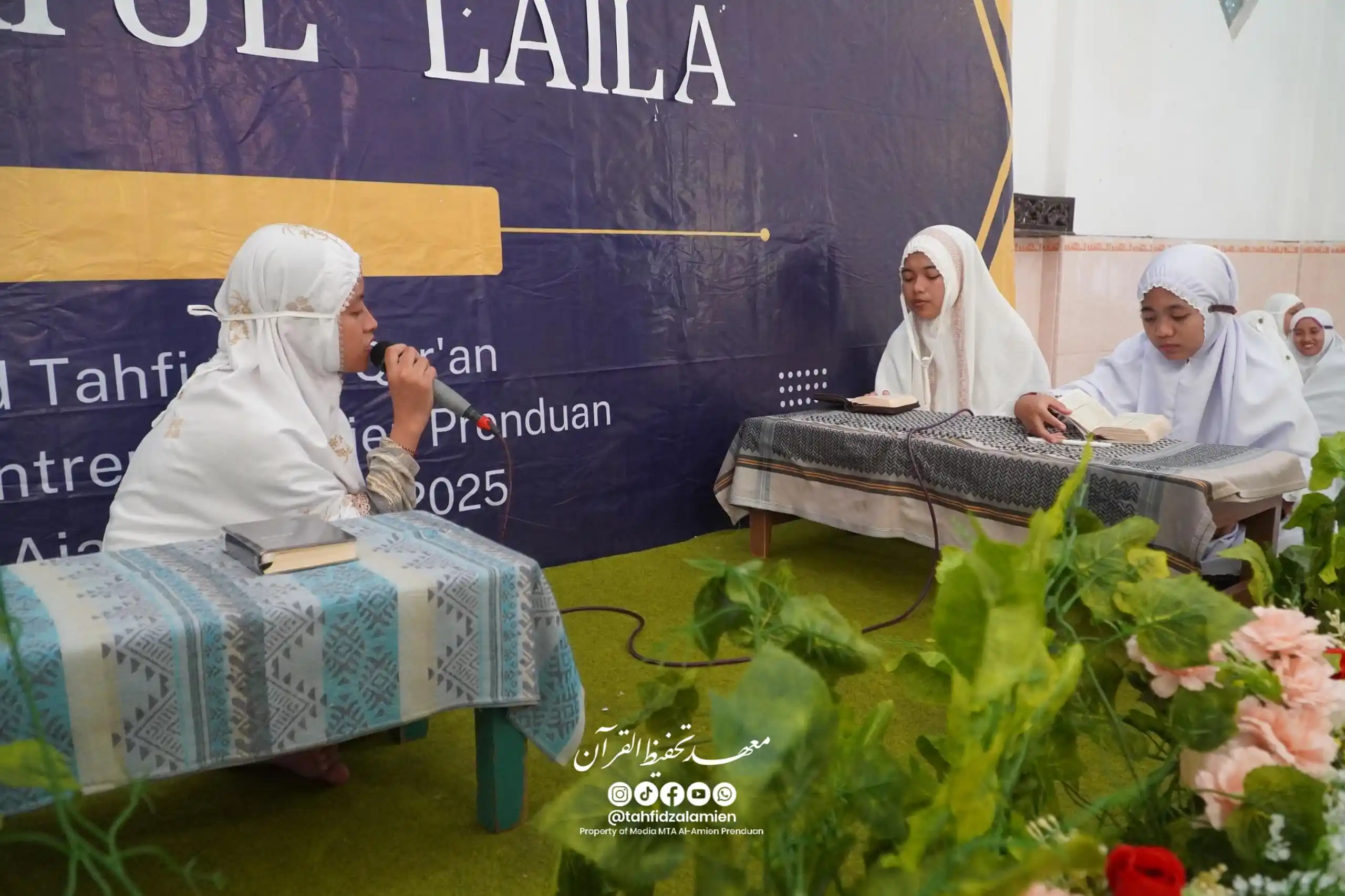 Image from MTA AL-AMIEN PRENDUAN: Dihadapan penguji, dan disaksikan oleh seluruh santriwati Tahfidz Al-A...
