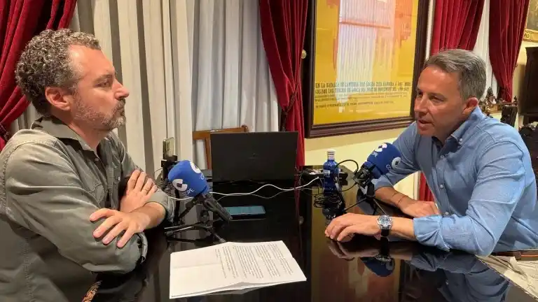 Image from Cope Lorca y Águilas: 🎙️El alcalde de @AytoLorca repasa en <a class="text-blue-500 hover:...