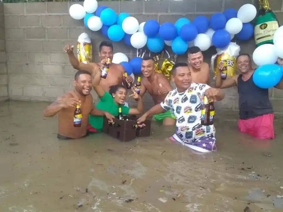 Image from ENFERMED Y Emergencias SV: Feliz dia del padre les desea los administradores...