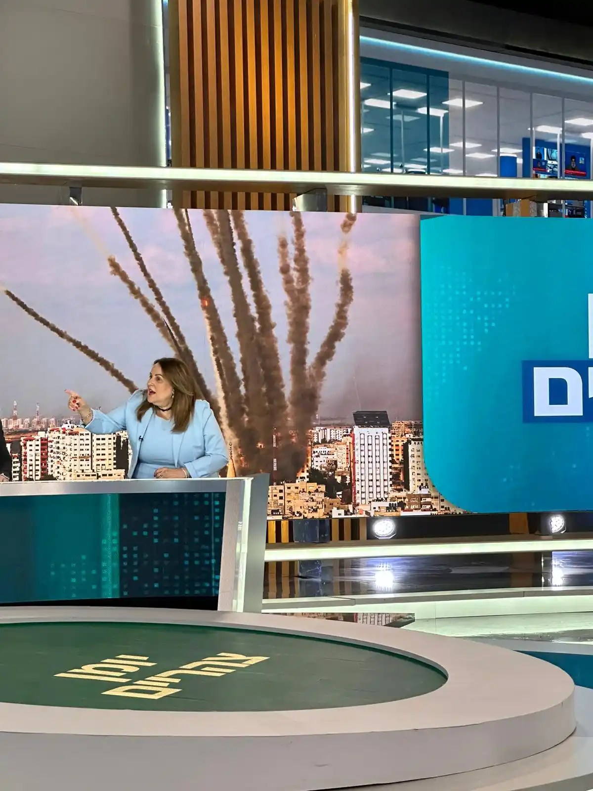 קטי שטרית post