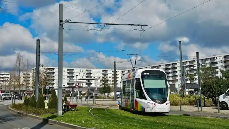 Image from Angers Villactu: *Irigo alerte sur une nouvelle arnaque* ➡️ https://www.angers.villac...