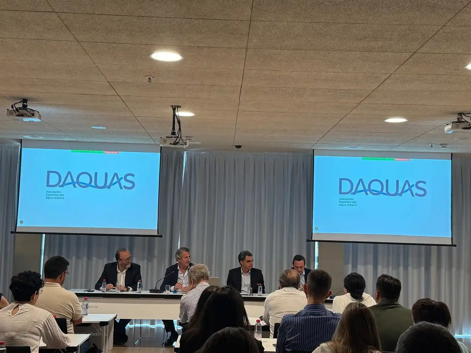 Image from Ajuntament de Canals: 💧 L'alcalde, Nacho Mira, i el regidor de Medi Ambient, Ricardo Carbon...