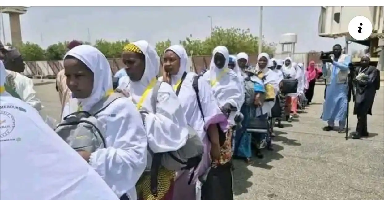 Image from Mimi Mefo Info (MMI) : Over 4,000 Muslim pilgrims have begun returning to Cameroon after comp...