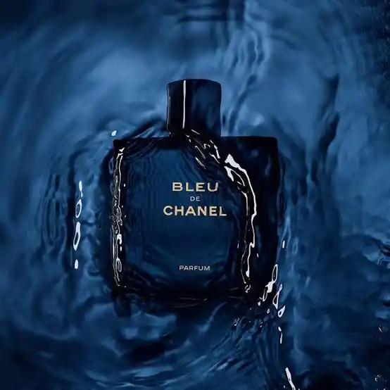 Image from PerfumeAddicts: PerfumeAddicts Exclusive Deal: THE MODERN SOPHISTICATED POWERFUL BLUE...