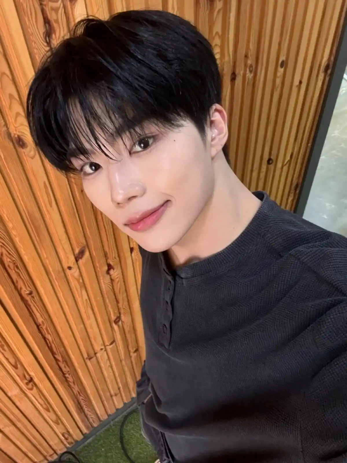 Image from +CHAT ┊ ZEROBASEONE: ⌕ 📩🐻 +CHAT 250614 [11:19 PM KST]  🐻: [Foto x2] 🐻: Cuando tuve la e...
