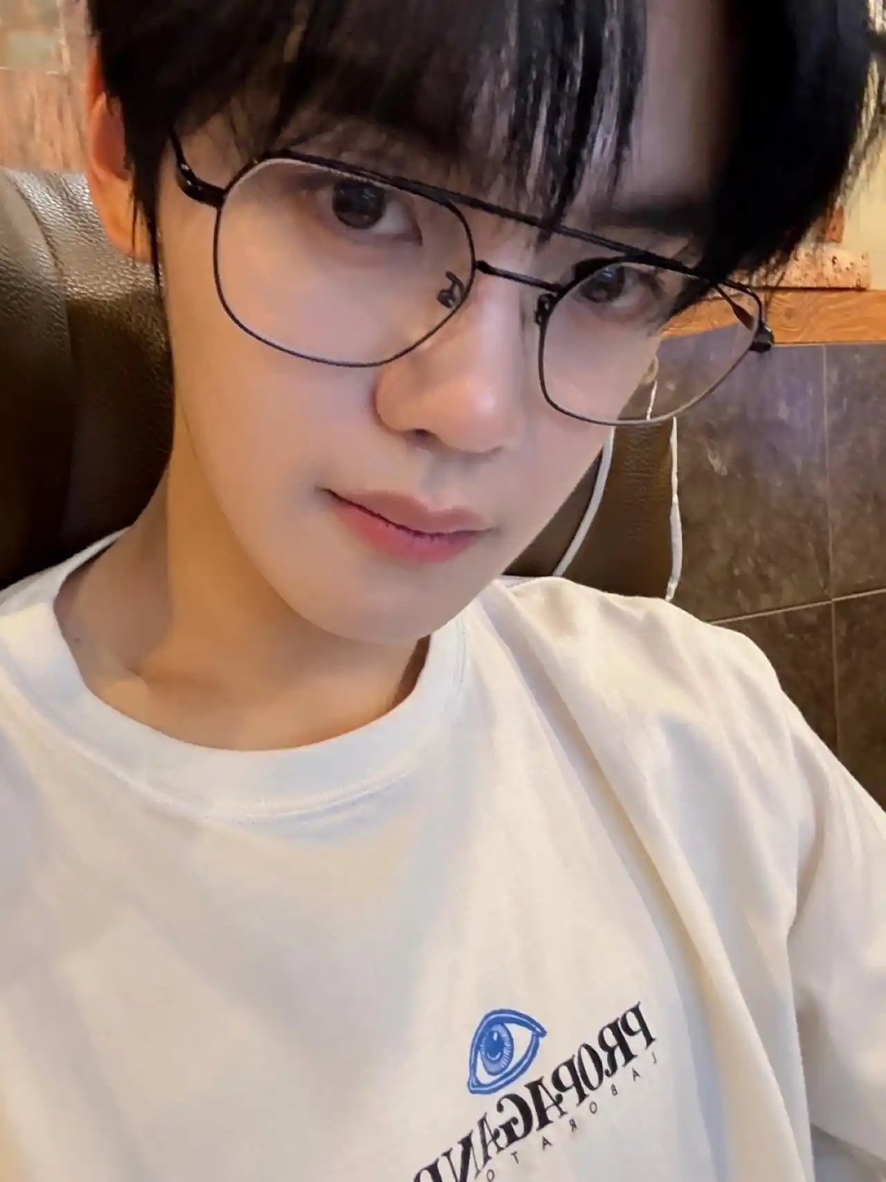 Image from +CHAT ┊ ZEROBASEONE: ⌕ 📩🫎 +CHAT 250614 [12:18 – 12:19 AM KST]  🫎: ¡Nuestra t/n!  🫎: [Fo...