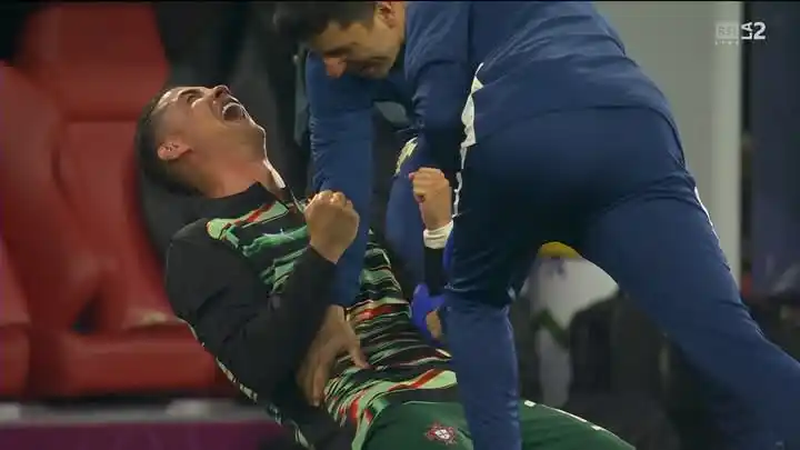 Uno Más🥇 post