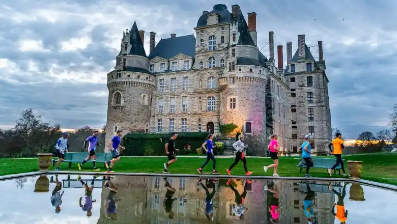 Image from Angers Villactu: *Un week-end de trails et randonnées dans le vignoble angevin au progr...