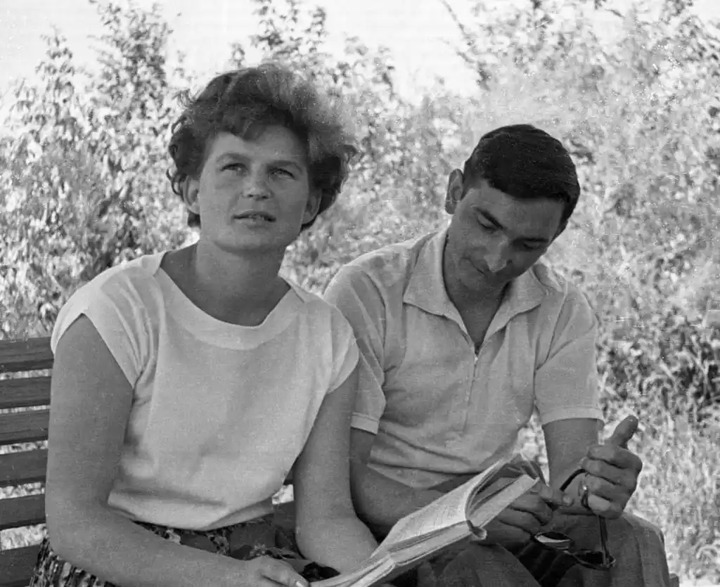 Image from 🛰️Ciencias espaciales 🚀🛰️: Valentina Vladímirovna Tereshkova, nació el 6 de marzo de 1937 en Masl...