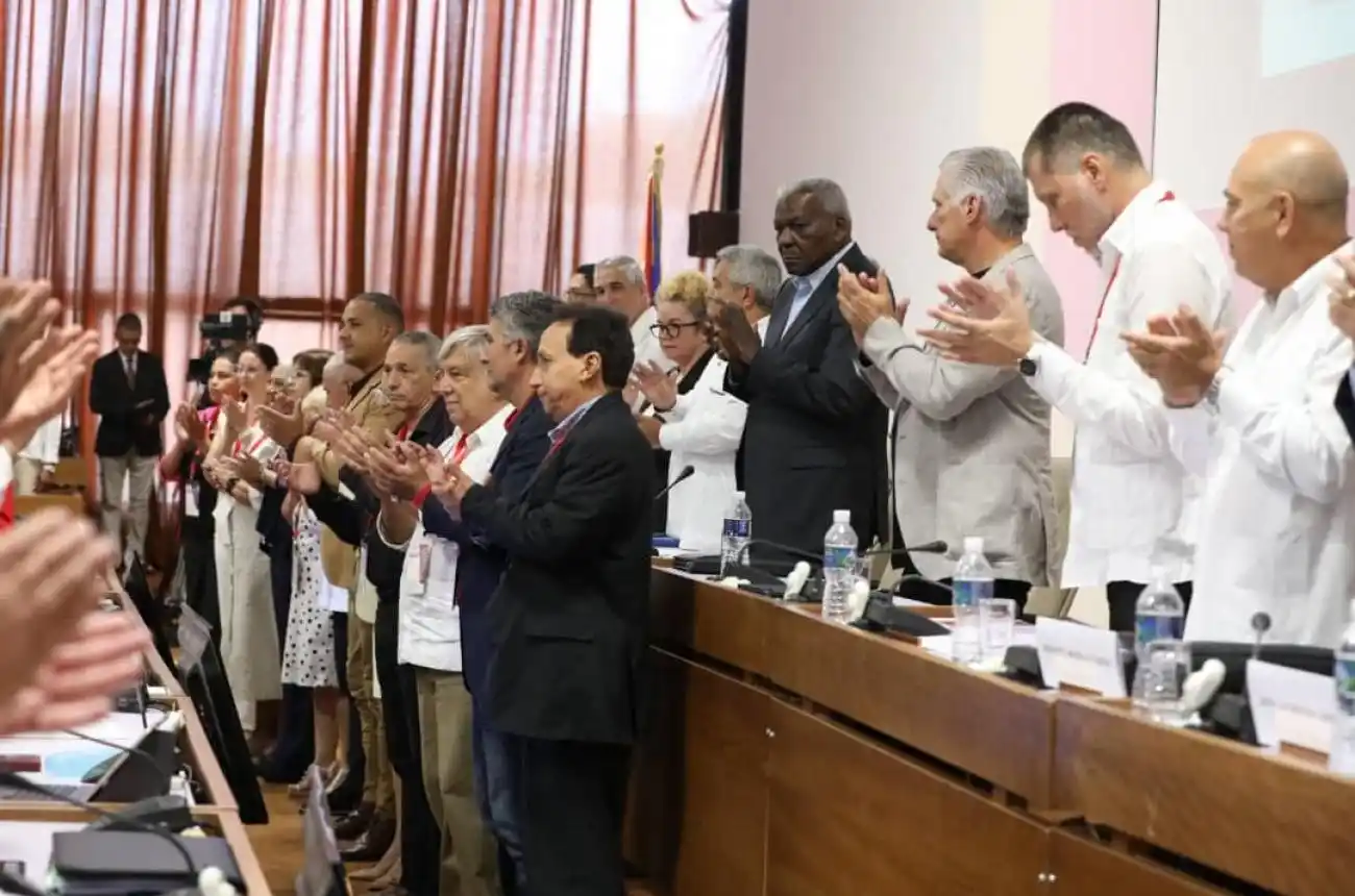 Image from Partido Comunista de Cuba: Desde el Congreso de la ANEC: un llamado a trabajar con inteligencia, ...