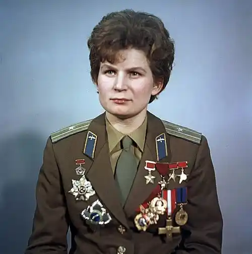 Image from antrophistoria: 🗓️ Efeméride: 16 de junio de 1963. 🌍 Valentina Tereshkova se convir...