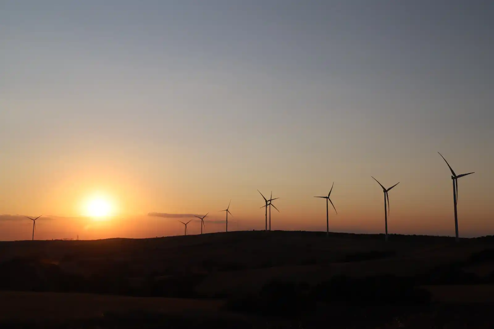 Image from AA Yeşilhat: ⚡️Güneş Enerjisi Sanayicileri ve Endüstrisi Derneği Yönetim Kurulu Baş...