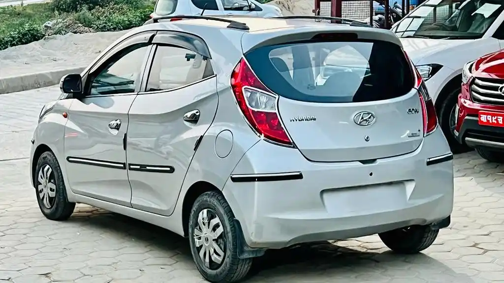 Image from eAuctionsIndia: HYUNDAI EON ERA Car Auction in Alappuzha, Kerala For More Info Click ...