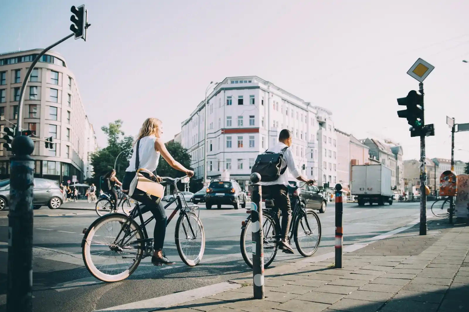 Image from Yahoo DE: In Frankfurt am Main fährt es sich am sichersten mit dem Fahrrad. Welc...