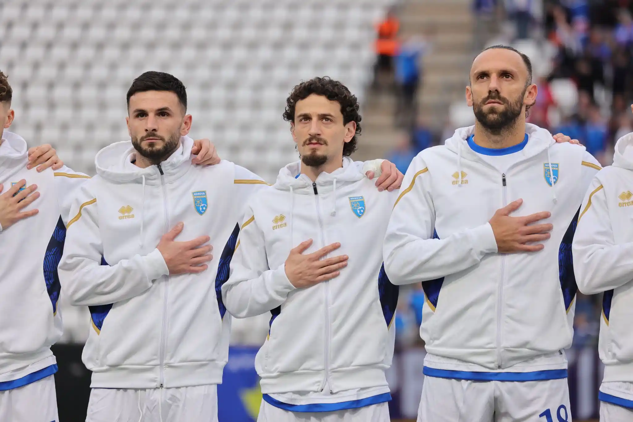 Image from SCR Altach: ๐๐จ๐ฌ๐จ๐ฏ๐จ ๐๐๐ฅ๐ฅ๐ข๐ง๐ ๐ฝ๐ฐ๐ Vesel Demaku steht erneut im Aufge...
