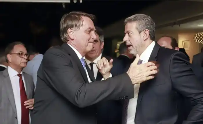 Image from Jornal Extra Alagoas: *Lira e Calheiros foram alvo de espionagem durante governo Bolsonaro* ...